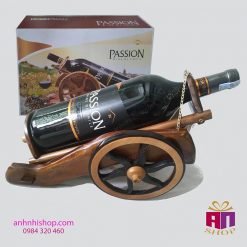 ke dung ruou vang xe keo phao